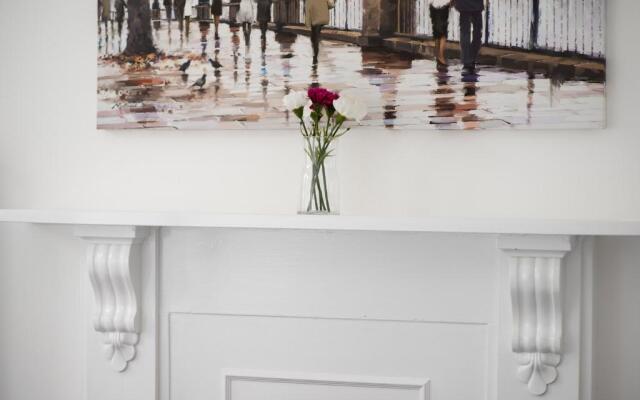 Beautiful 1 Bedroom Apartment in Hereford House