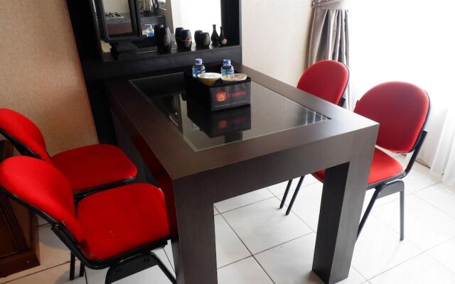 Comfy Apartment at Sudirman Park