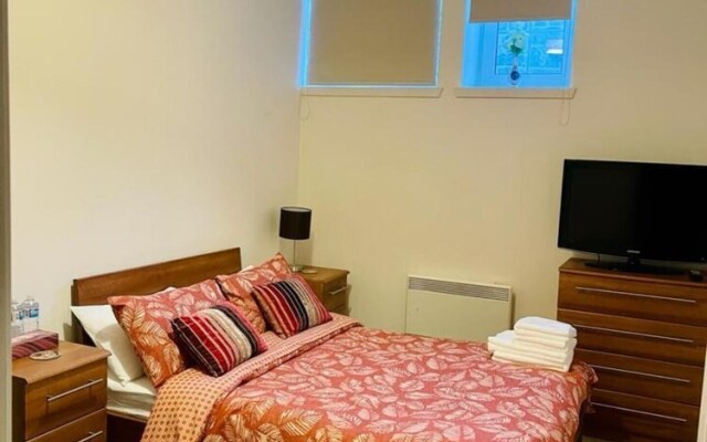 Aaron's Executive 3-bed Apartment Aberdeen City