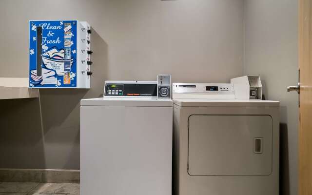 Quality Inn Grand Blanc - Flint South