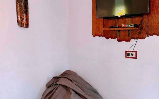 Everyday Sunday Hotel Cafe