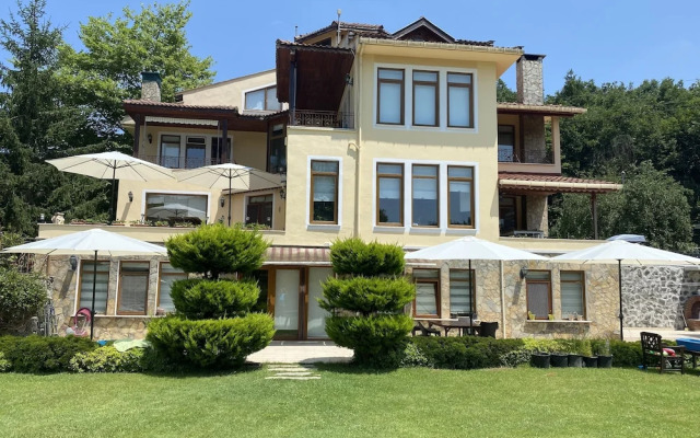 Sarikonaklar Garden Village
