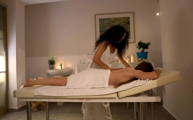 Grand TheoNi Boutique Hotel & Spa