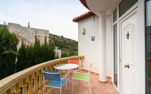 Detached villa with private swimming pool in Pedreguer