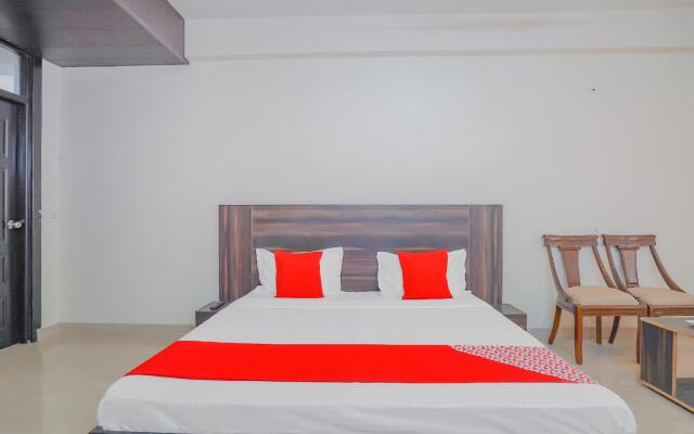 OYO Flagship 80151 Hotel Platinum Inn