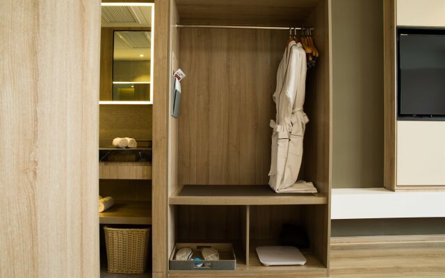 Atour Hotel Xiaoshan Peoples Square