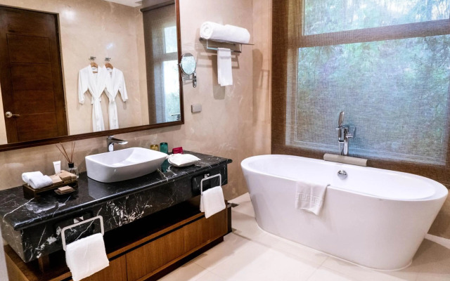 Mövenpick Resort & Spa Boracay