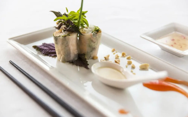 Heritage Line Violet cruise – Ha Long Bay & Lan Ha Bay