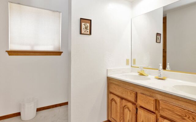 Chateau DE BIG Bear #2328