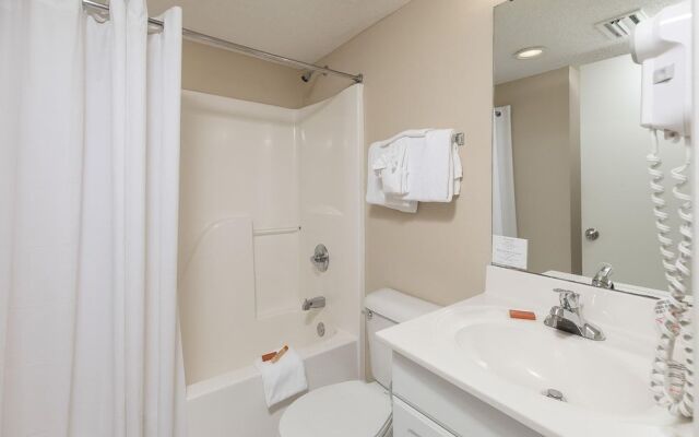 Phoenix All Suites by Brett Robinson