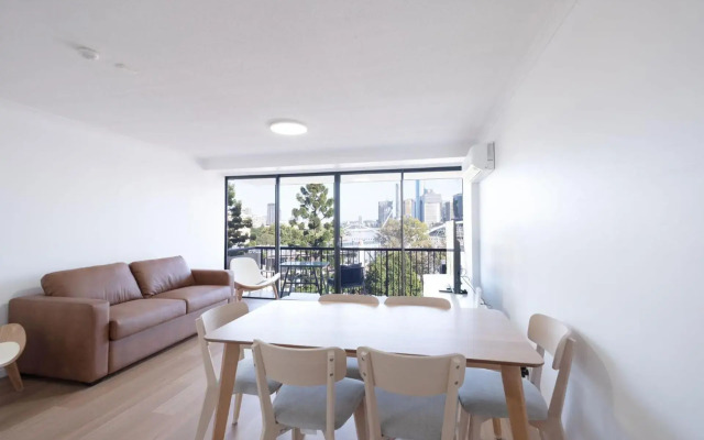 River Plaza Apartments
