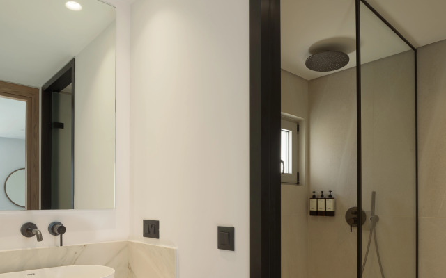 Galaxy Suites Boutique Resort