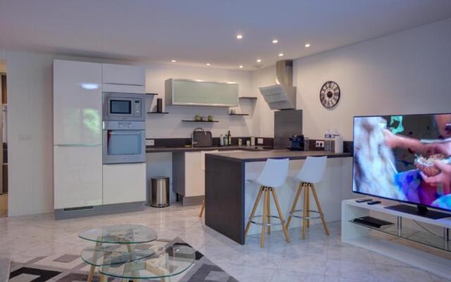 Beau T2 dans Résidence avec Piscine proche mer + PK