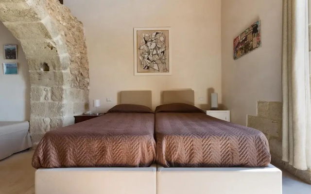 1891 Falcon Home Resort