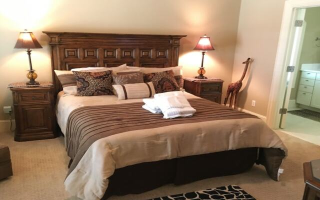 23 Pelican 6 Bedroom Home