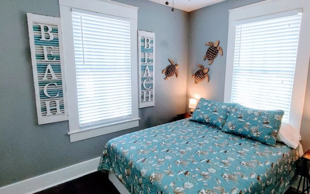 Seaglass 4 Bedroom Home by Redawning