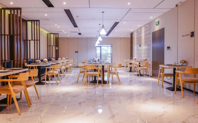 Paco Hotel Guangzhou Tiyu Xilu Metro Station Branch