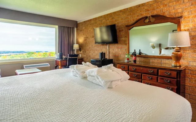 Old Orchard Inn