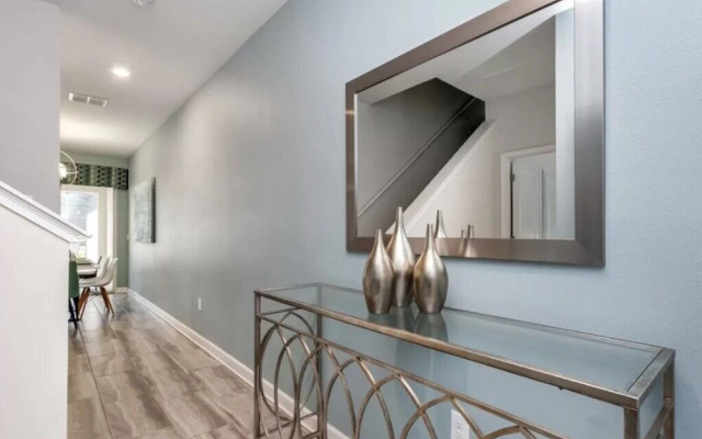 Upscale Champions Gate Townhome - 4 Bed