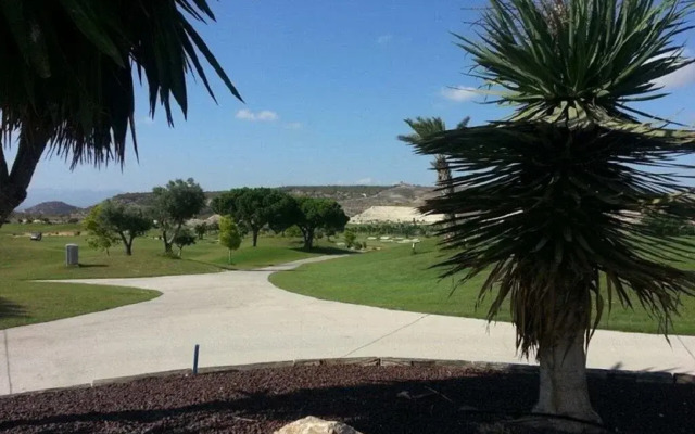 Away Chiang Kham Villa