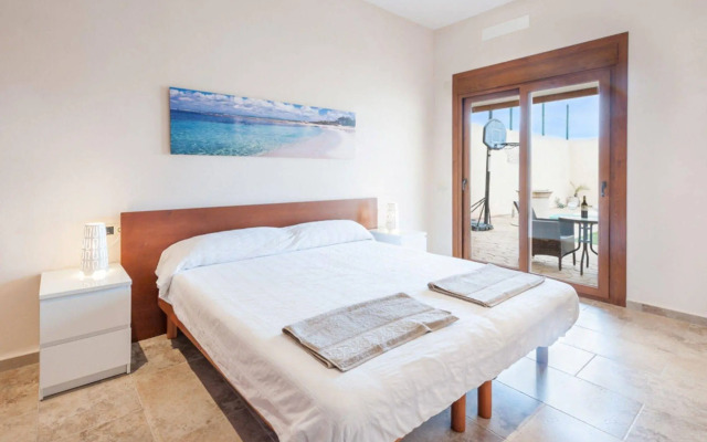 Cas Peix - Adults Only