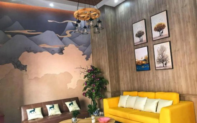 Light hotel