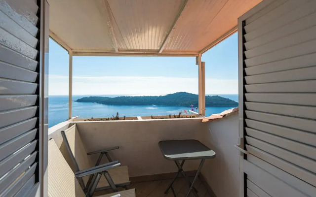 Apartment Blue Horizon