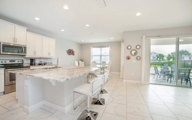 Burma Villa Reunion 3