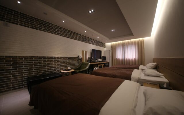 Hotel Moon Cheonan Sinbuldang