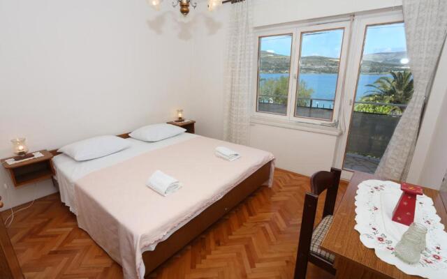 Apartments Slavica Žedno