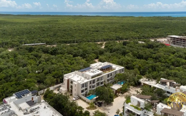 Tropical Apartment Close To The Beach