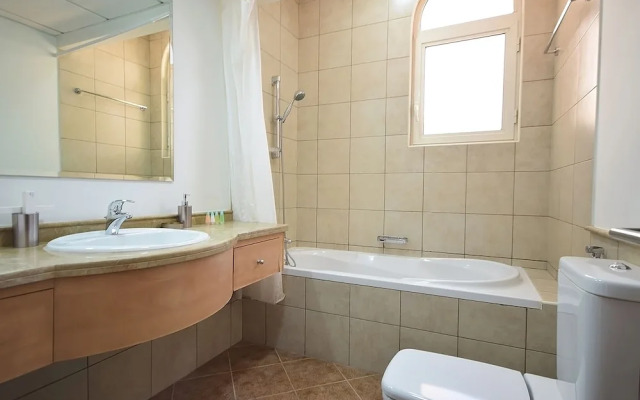 Key Host  - Canal Residence Euro