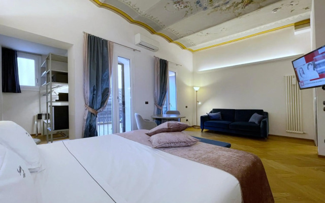 Touring Hotel