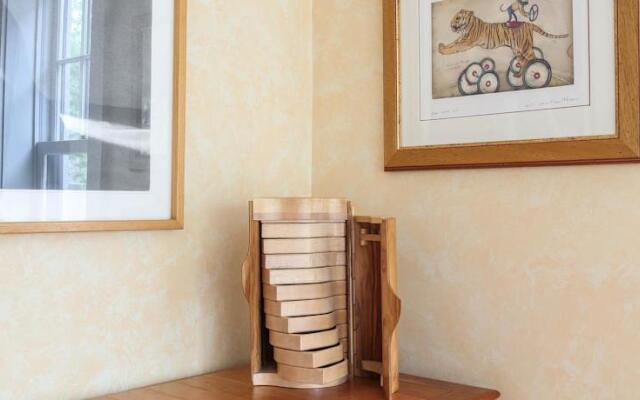 8th Street Townhouse by onefinestay