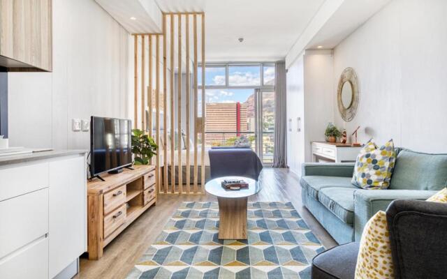 Elegant Modern Apartment near Table Mountain