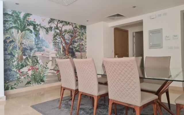 Seaview 3 BR with Beach & Pool access BBQ in Mangroovy