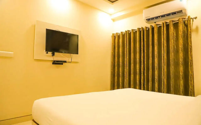 Hotel Shri Radha Nikunj Vrindavan Opposite Prem Mandir