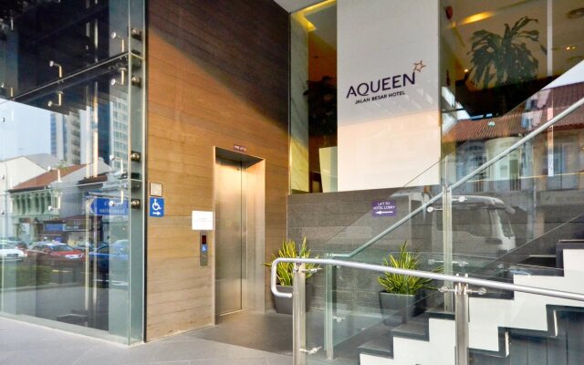 Aqueen Hotel Kitchener