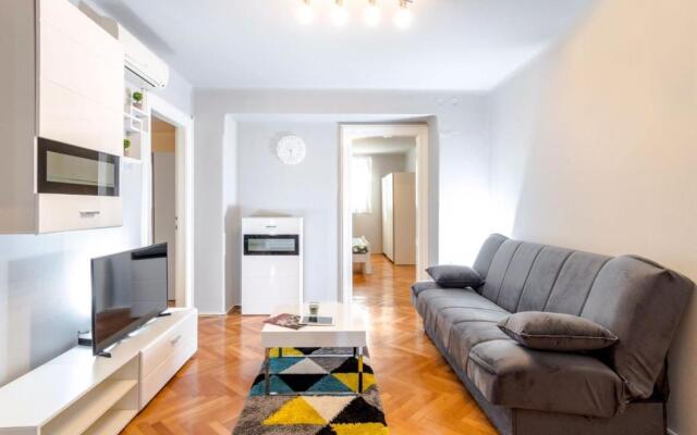 Klarina Beach Apartment