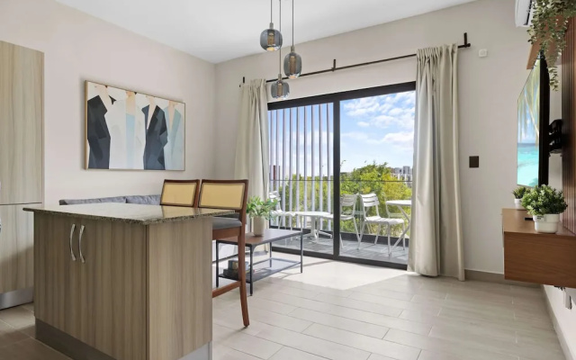 NOK Modern 1BR Apartment With Terrace in Vistacana