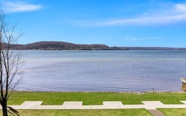 Comfort Inn & Suites Munising-Lakefront