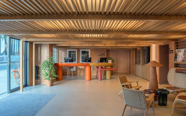 Canopy by Hilton Cannes