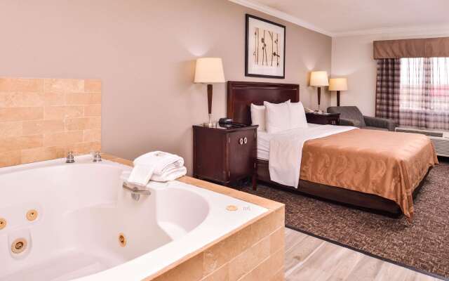 Quality Inn & Suites Beaumont