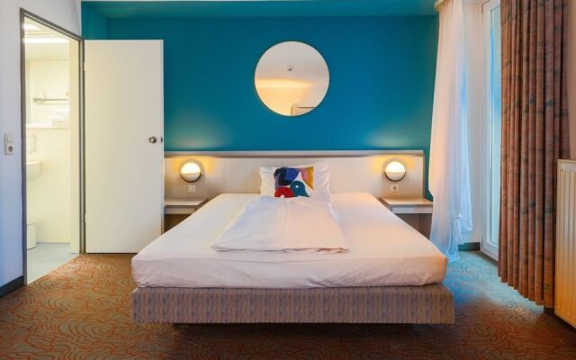 Hessenland Hotel by Stay Awesome