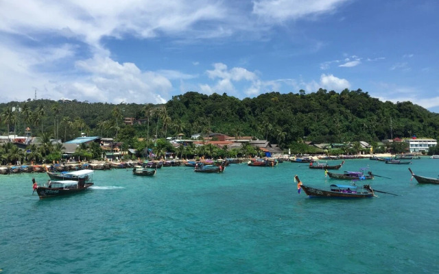 Phi Phi Sea and Hill