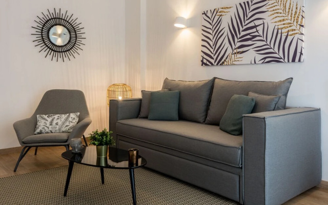 Mouson, Bright apartment next to the Sea