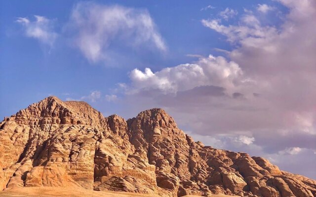 Wadi rum boutique camp & jeep tour