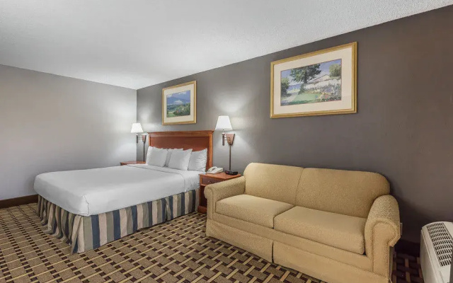 Clarion Inn