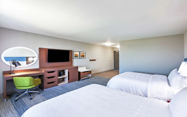 Hampton Inn Gardner Conference  Center