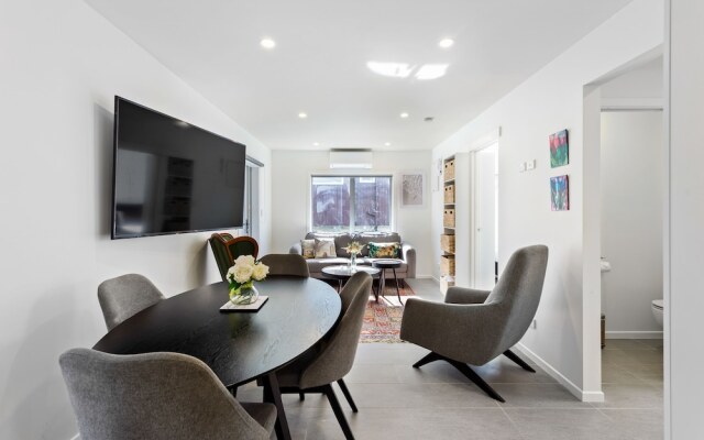The Perfect City Pad - WiFi - Netflix